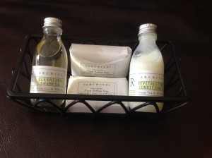 products in caddy without pillow